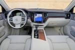 Volvo V60 D4 Inscription 2018 года (WW)
